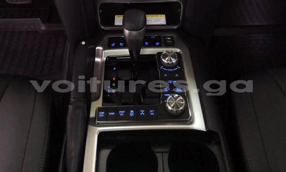 Buy Used Toyota Land Cruiser White Car in Gamba in Ogooue-Maritime Buy Used Toyota Land Cruiser White Car in Gamba in Ogooue-Maritime
