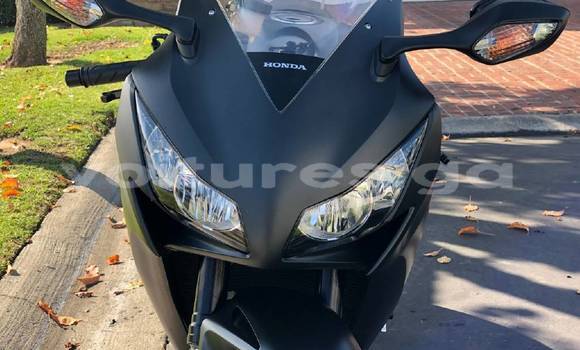 Acheter Occasion Moto Honda CBR 1000 RR Noir à Gamba, Ogooué Maritime