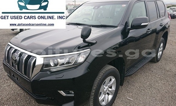 Sayi Na hannu Toyota Land Cruiser Prado White Mota in Libreville a estuary Sayi Na hannu Toyota Land Cruiser Prado White Mota in Libreville a estuary