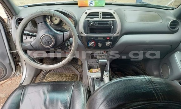 Acheter Occasion Voiture Toyota RAV4 Gris à Bitam, Woleu-Ntem Acheter Occasion Voiture Toyota RAV4 Gris à Bitam, Woleu-Ntem