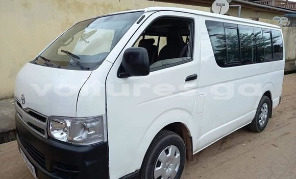 Acheter Occasion Voiture Toyota Hiace Blanc à Bitam, Woleu-Ntem Acheter Occasion Voiture Toyota Hiace Blanc à Bitam, Woleu-Ntem