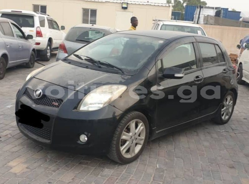 Big with watermark toyota yaris estuaire libreville 7250