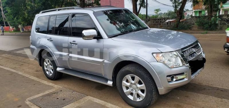 Big with watermark mitsubishi pajero estuaire libreville 7253