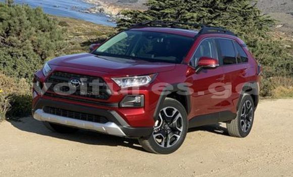 Sayi Na hannu Toyota RAV4 Black Mota in Port Gentil a Ogooué-Maritime Sayi Na hannu Toyota RAV4 Black Mota in Port Gentil a Ogooué-Maritime