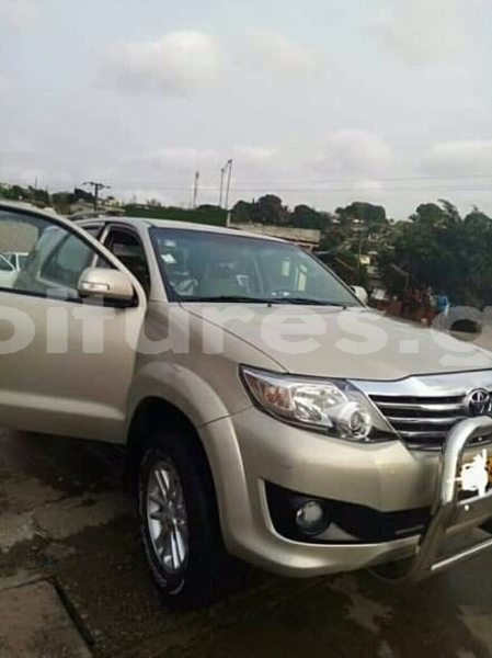 Big with watermark toyota fortuner estuaire libreville 7260