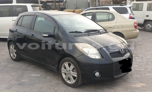Acheter Occasion Voiture Toyota Yaris Noir à Bitam, Woleu-Ntem Acheter Occasion Voiture Toyota Yaris Noir à Bitam, Woleu-Ntem