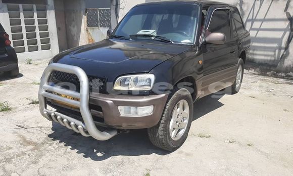 Acheter Occasion Voiture Toyota RAV4 Noir à Bitam, Woleu-Ntem Acheter Occasion Voiture Toyota RAV4 Noir à Bitam, Woleu-Ntem