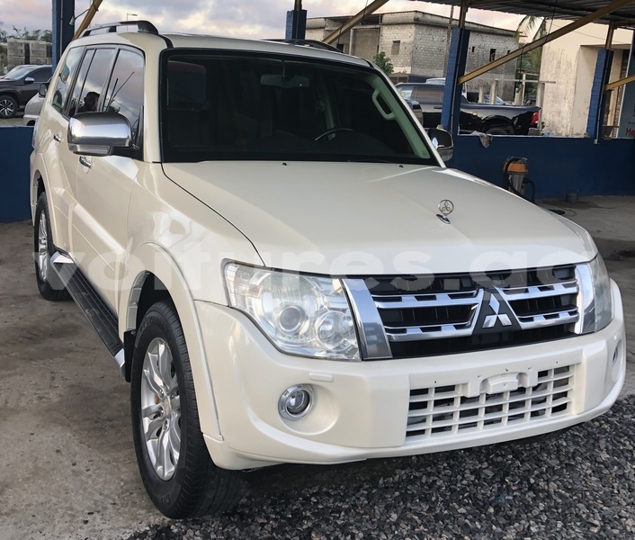 Big with watermark mitsubishi pajero estuaire libreville 7284