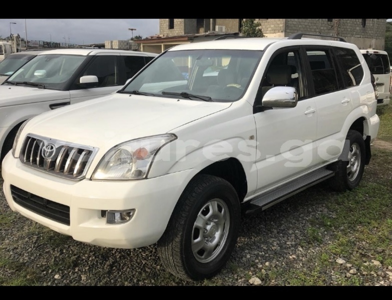 Big with watermark toyota prado estuaire libreville 7285