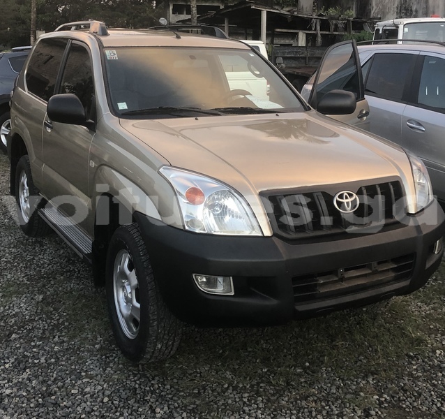 Big with watermark toyota prado estuaire libreville 7286