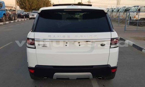 Acheter Import Voiture Land Rover Range Rover Blanc à Import - Dubai, Estuaire Acheter Import Voiture Land Rover Range Rover Blanc à Import - Dubai, Estuaire