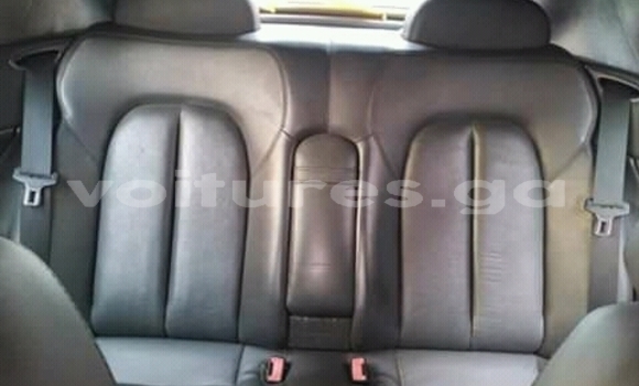 Acheter Occasion Voiture Mercedes-Benz KOMPRESSOR Noir à Libreville, Estuaire Acheter Occasion Voiture Mercedes-Benz KOMPRESSOR Noir à Libreville, Estuaire