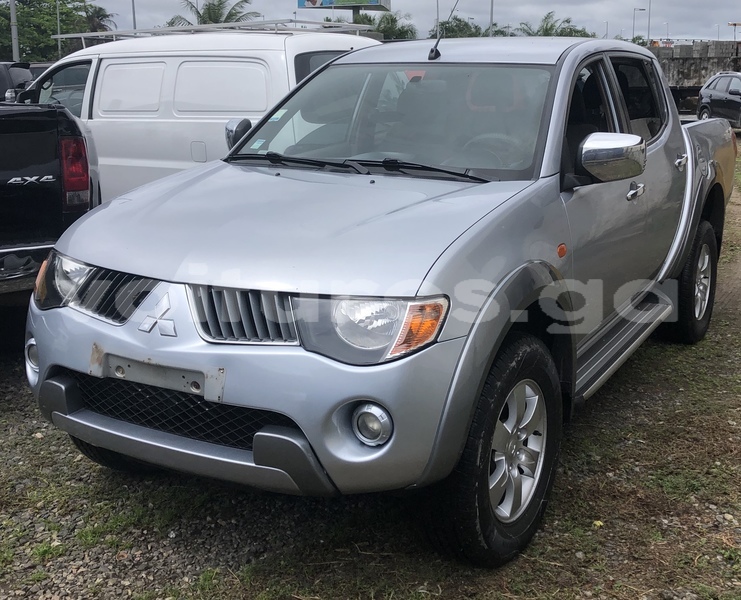 Big with watermark mitsubishi l200 estuaire libreville 7288