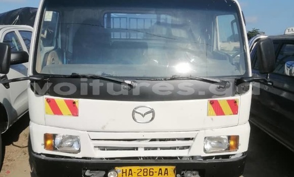 Acheter Occasion Voiture Mazda BT-50 Blanc à Libreville, Estuaire