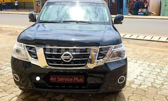 Sayi Na hannu Nissan Patrol Black Mota in Libreville a estuary Sayi Na hannu Nissan Patrol Black Mota in Libreville a estuary