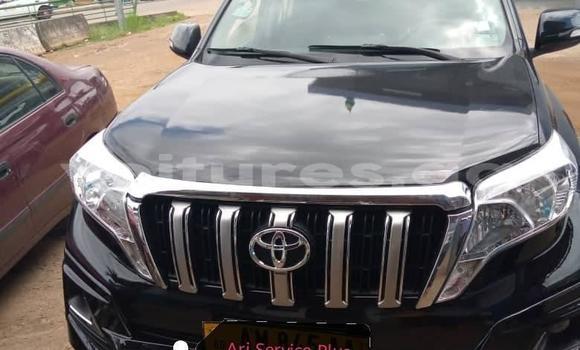 Sayi Na hannu Toyota Prado Black Mota in Libreville a estuary Sayi Na hannu Toyota Prado Black Mota in Libreville a estuary