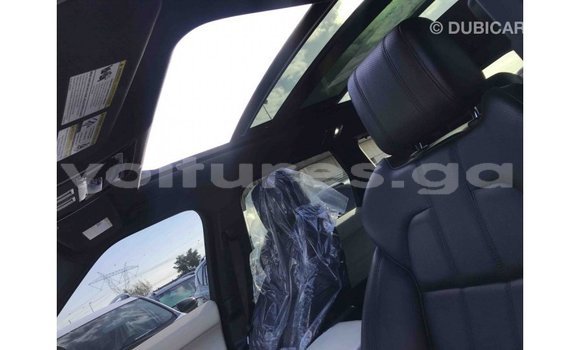 Acheter Import Voiture Land Rover Range Rover Blanc à Import - Dubai, Estuaire