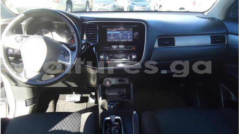 Big with watermark mitsubishi outlander estuaire cocobeach 7310