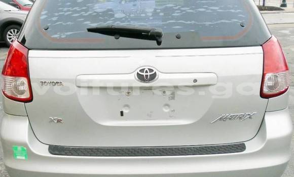 Acheter Occasion Voiture Toyota Matrix Gris à Port–Gentil, Ogooué-Maritime Acheter Occasion Voiture Toyota Matrix Gris à Port–Gentil, Ogooué-Maritime