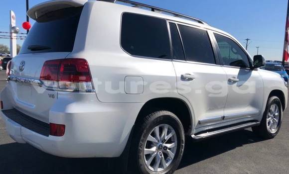 Acheter Occasion Voiture Toyota Land Cruiser Blanc à Libreville, Estuaire Acheter Occasion Voiture Toyota Land Cruiser Blanc à Libreville, Estuaire