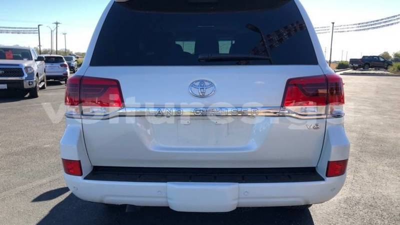 Big with watermark toyota land cruiser estuaire libreville 7324