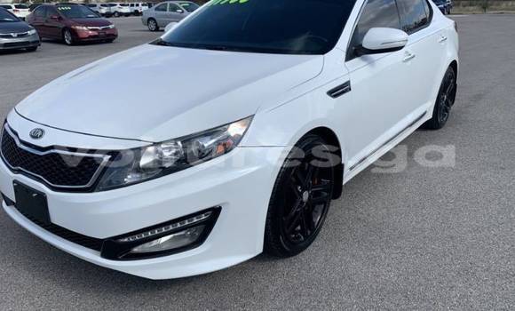 Acheter Occasion Voiture Kia Optima Blanc à Lastoursville, Ogooue-Lolo Acheter Occasion Voiture Kia Optima Blanc à Lastoursville, Ogooue-Lolo