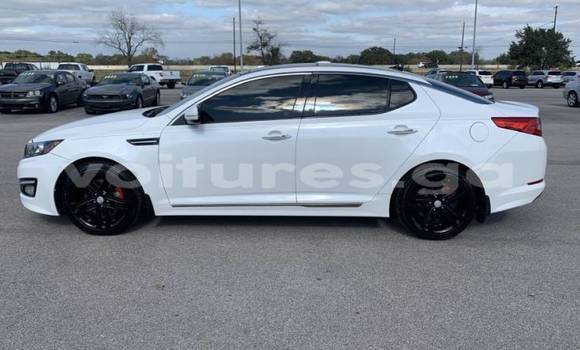 Acheter Occasion Voiture Kia Optima Blanc à Lastoursville, Ogooue-Lolo Acheter Occasion Voiture Kia Optima Blanc à Lastoursville, Ogooue-Lolo