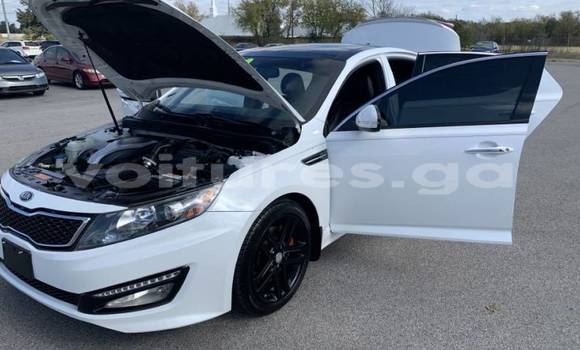 Acheter Occasion Voiture Kia Optima Blanc à Lastoursville, Ogooue-Lolo Acheter Occasion Voiture Kia Optima Blanc à Lastoursville, Ogooue-Lolo