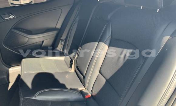 Acheter Occasion Voiture Kia Optima Blanc à Lastoursville, Ogooue-Lolo Acheter Occasion Voiture Kia Optima Blanc à Lastoursville, Ogooue-Lolo