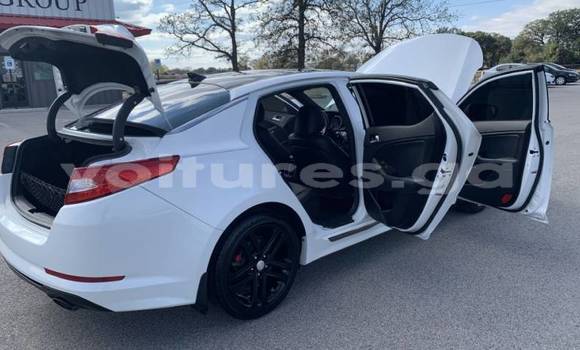 Acheter Occasion Voiture Kia Optima Blanc à Lastoursville, Ogooue-Lolo Acheter Occasion Voiture Kia Optima Blanc à Lastoursville, Ogooue-Lolo