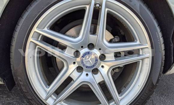 Acheter Occasion Voiture Mercedes-Benz C–Class Blanc à Lambaréné, Nyanga Acheter Occasion Voiture Mercedes-Benz C–Class Blanc à Lambaréné, Nyanga