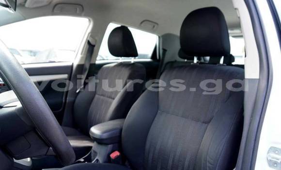 Acheter Occasion Voiture Toyota Matrix Blanc à Mayumba, Nyanga Acheter Occasion Voiture Toyota Matrix Blanc à Mayumba, Nyanga