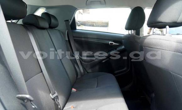 Acheter Occasion Voiture Toyota Matrix Blanc à Mayumba, Nyanga Acheter Occasion Voiture Toyota Matrix Blanc à Mayumba, Nyanga