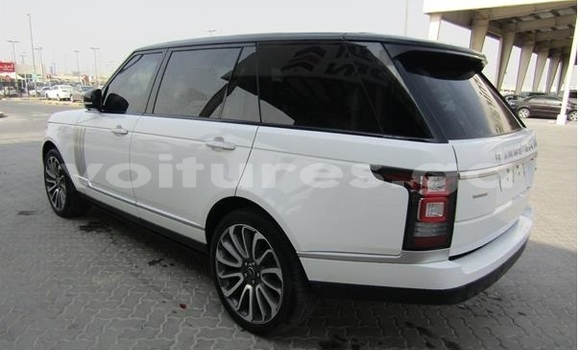 Buy Used Land Rover Range Rover White Car in Bitam in Woleu-Ntem Buy Used Land Rover Range Rover White Car in Bitam in Woleu-Ntem