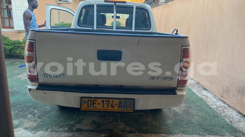 Big with watermark mazda bt 50 estuaire libreville 7348