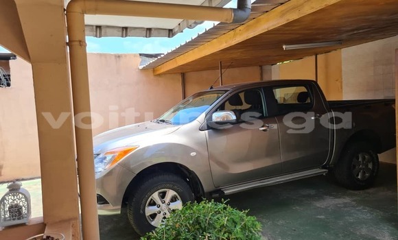 Sayi Na hannu Mazda BT-50 Sauran Mota in Libreville a estuary Sayi Na hannu Mazda BT-50 Sauran Mota in Libreville a estuary