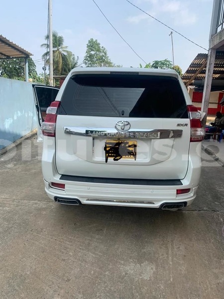 Big with watermark toyota land cruiser estuaire libreville 7351