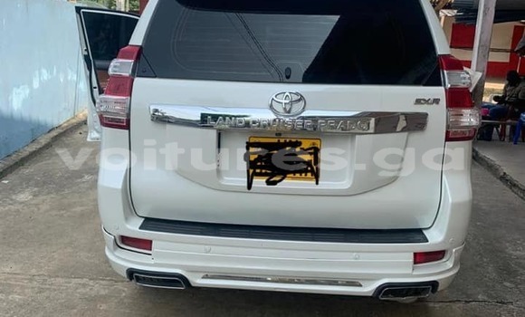 Acheter Occasion Voiture Toyota Land Cruiser Blanc à Libreville, Estuaire Acheter Occasion Voiture Toyota Land Cruiser Blanc à Libreville, Estuaire