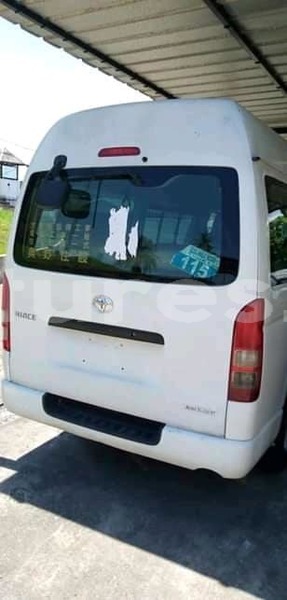 Big with watermark toyota hiace estuaire libreville 7354