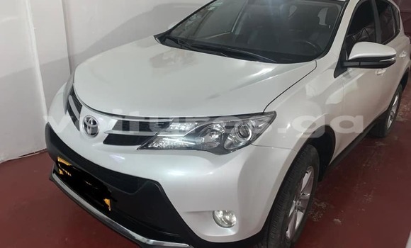 Acheter Occasion Voiture Toyota RAV4 Blanc à Libreville, Estuaire Acheter Occasion Voiture Toyota RAV4 Blanc à Libreville, Estuaire