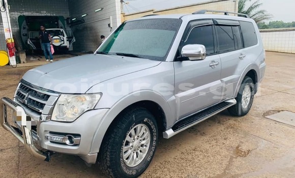 Acheter Occasion Voiture Mitsubishi Pajero Gris à Libreville, Estuaire Acheter Occasion Voiture Mitsubishi Pajero Gris à Libreville, Estuaire