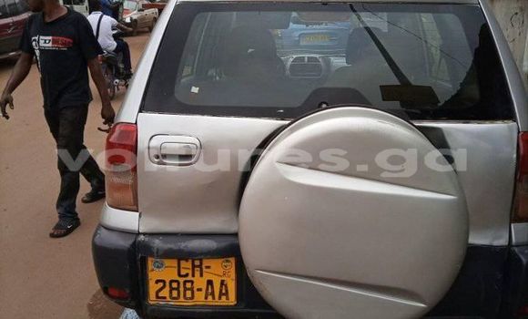 Acheter Occasion Voiture Toyota RAV4 Gris à Libreville, Estuaire Acheter Occasion Voiture Toyota RAV4 Gris à Libreville, Estuaire