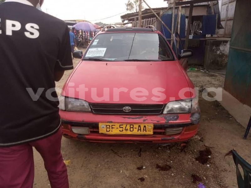 Big with watermark toyota carina e estuaire libreville 7371