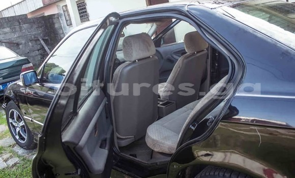 Acheter Occasion Voiture BMW 3–Series Noir à Libreville, Estuaire Acheter Occasion Voiture BMW 3–Series Noir à Libreville, Estuaire