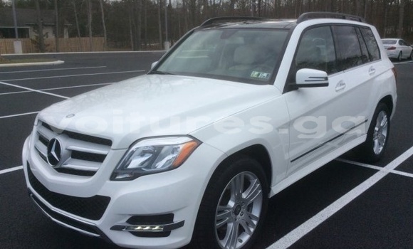 Acheter Occasion Voiture Mercedes-Benz GLK–Class Blanc à Cocobeach, Estuaire Acheter Occasion Voiture Mercedes-Benz GLK–Class Blanc à Cocobeach, Estuaire