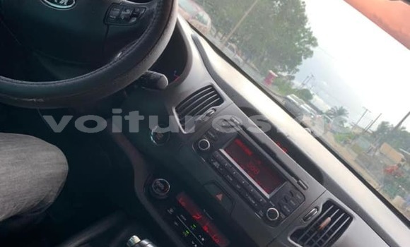 Sayi Na hannu Kia Sportage White Mota in Libreville a estuary Sayi Na hannu Kia Sportage White Mota in Libreville a estuary