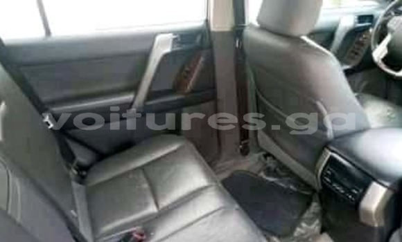 Sayi Na hannu Toyota Land Cruiser Prado M Mota in Libreville a estuary Sayi Na hannu Toyota Land Cruiser Prado M Mota in Libreville a estuary