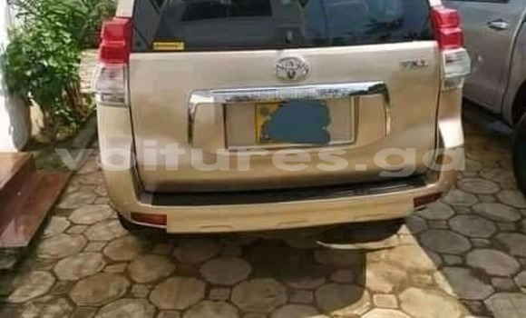 Sayi Na hannu Toyota Land Cruiser Prado M Mota in Libreville a estuary Sayi Na hannu Toyota Land Cruiser Prado M Mota in Libreville a estuary