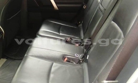 Sayi Na hannu Toyota Land Cruiser Prado Blue Mota in Libreville a estuary Sayi Na hannu Toyota Land Cruiser Prado Blue Mota in Libreville a estuary