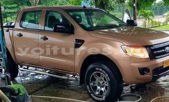 Sayi Na hannu Ford Ranger Brown Mota in Libreville a estuary Sayi Na hannu Ford Ranger Brown Mota in Libreville a estuary